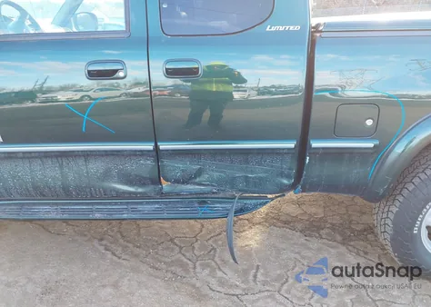 2001 Toyota Tundra Ltd V8 from USA, damaged, VIN 5TBBT48191S176718